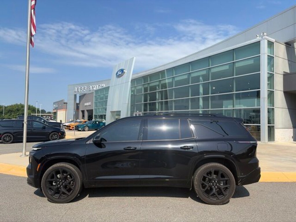 Used 2026 Chevrolet Traverse RS SUV