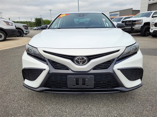 Used 2022 Toyota Camry SE with VIN 4T1G11AK7NU636170 for sale in Byron, GA