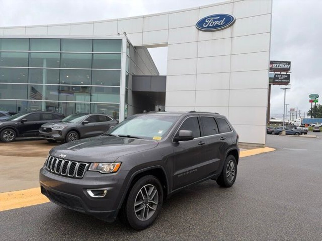 Used 2020 Jeep Grand Cherokee Laredo E SUV