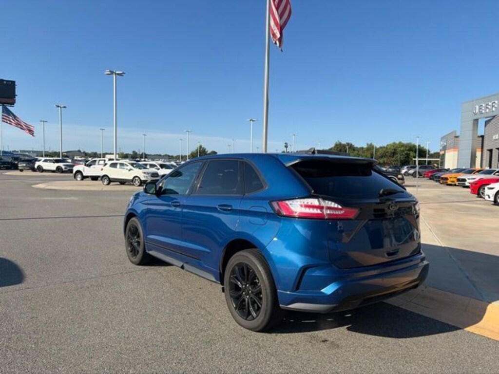 Used 2022 Ford Edge SE SUV