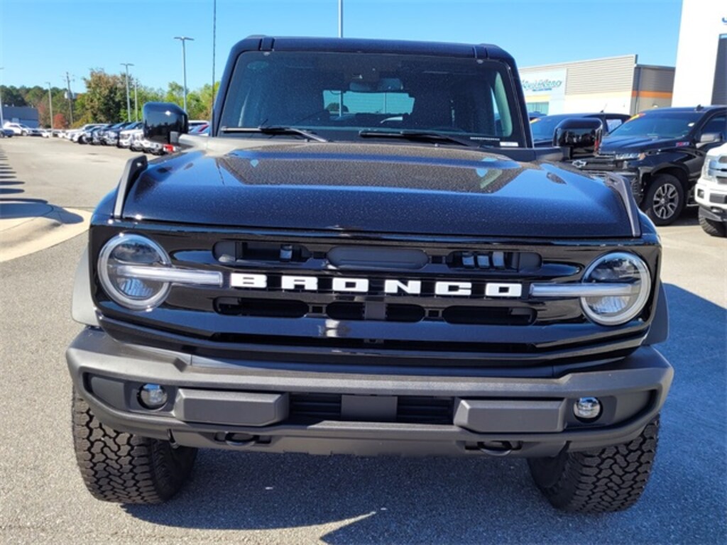 New 2025 Ford Bronco Outer Banks SUV