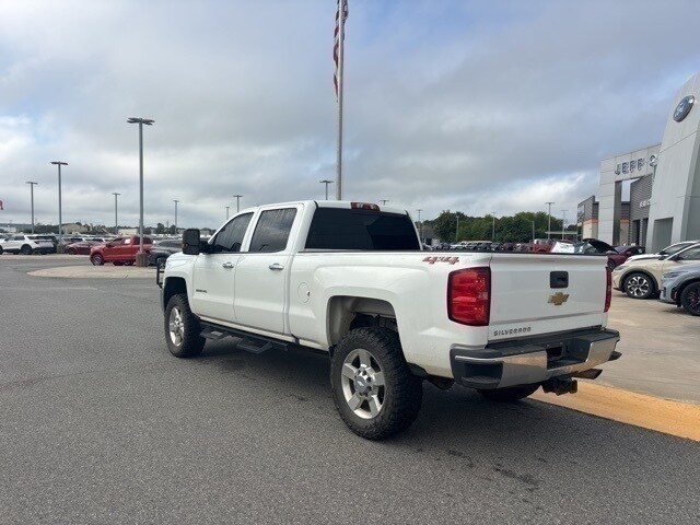 2019 Chevrolet Silverado 2500HD Work Truck photo 2
