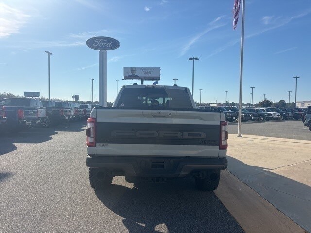 2023 Ford F-150 Raptor photo 2