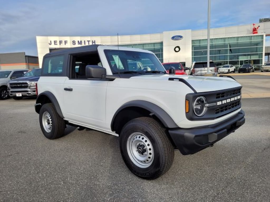 New 2025 Ford Bronco Base SUV
