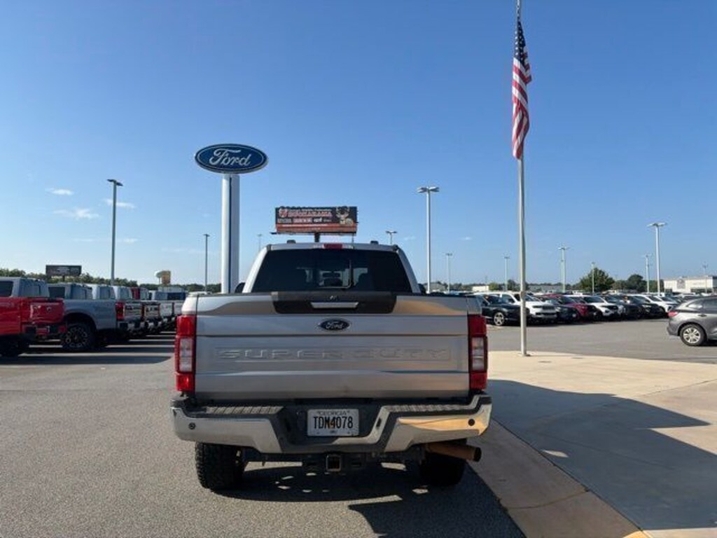 Used 2020 Ford F-250SD Lariat Truck