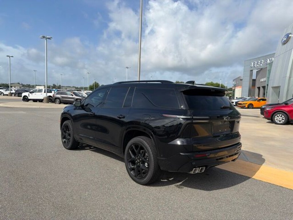 Used 2026 Chevrolet Traverse RS SUV
