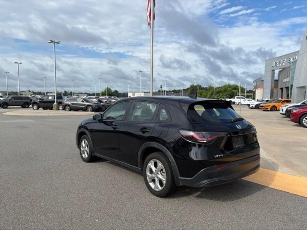 Used 2024 Honda HR-V LX SUV
