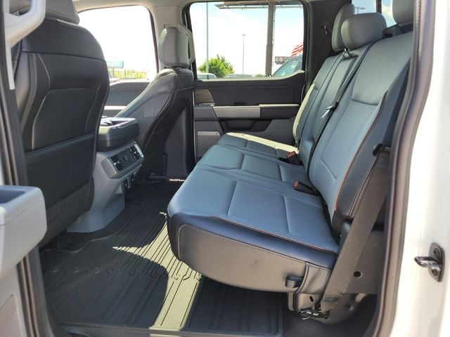 2025 Ford F-150 Lariat - Photo 6