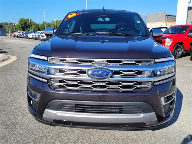2024 Ford Expedition MAX Platinum photo 2