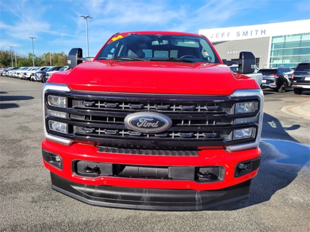 Used 2024 Ford F-250SD Lariat Truck