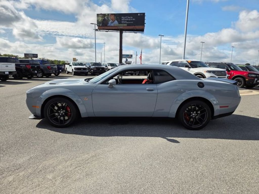 Used 2022 Dodge Challenger R/T Scat Pack Widebody Coupe