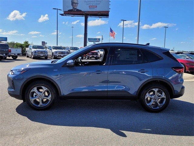 2026 Ford Escape Hybrid ST-Line Select photo 4