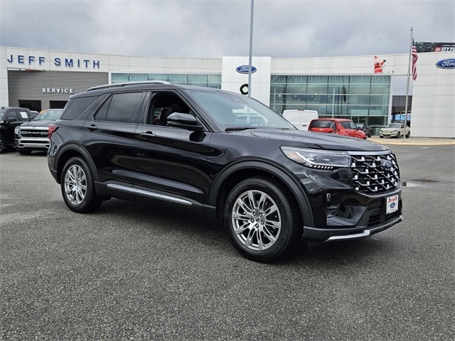 2026 Ford Explorer Platinum's photo