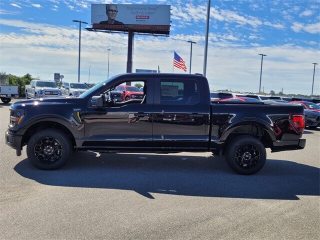 2025 Ford F-150 STX photo 4
