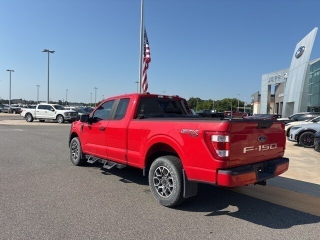 2021 Ford F-150 XL photo 3