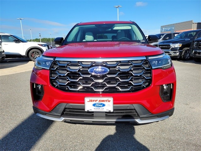 2025 Ford Explorer Platinum photo 2