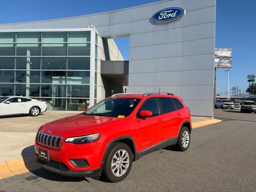 Used 2021 Jeep Cherokee Latitude SUV