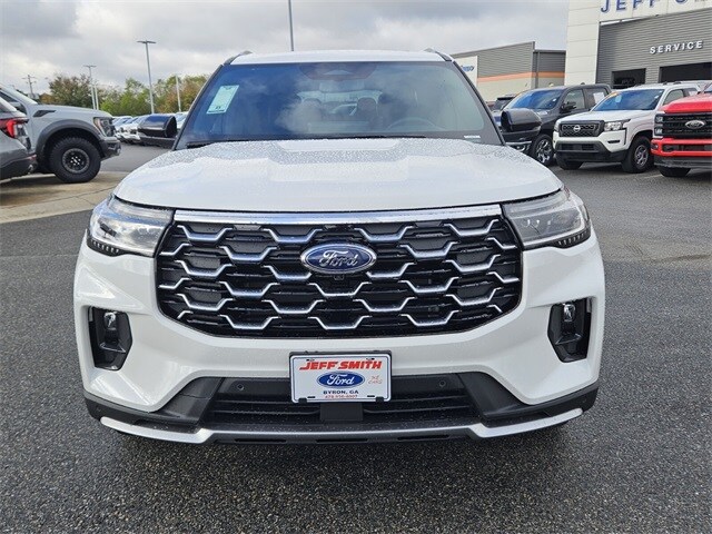 2026 Ford Explorer Platinum photo 2