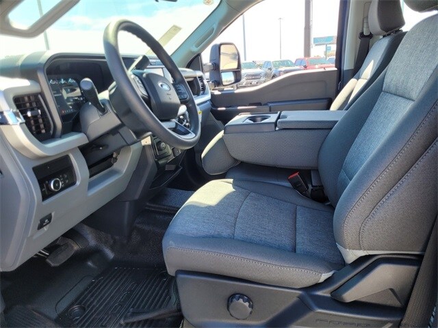 2026 Ford F-250 photo 4