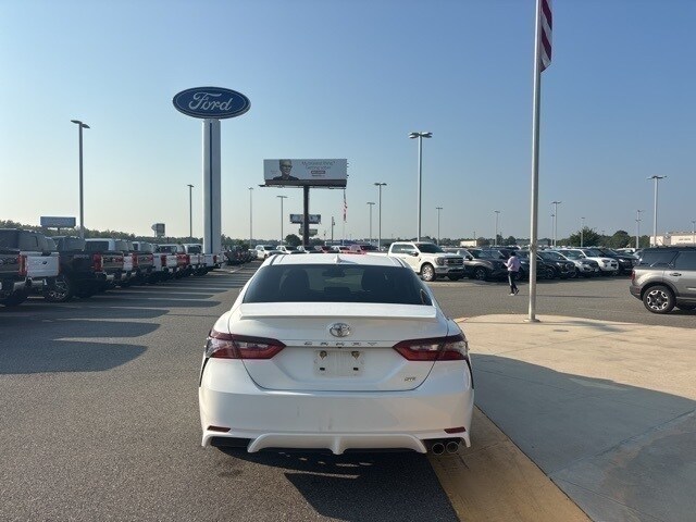 2024 Toyota Camry SE photo 4