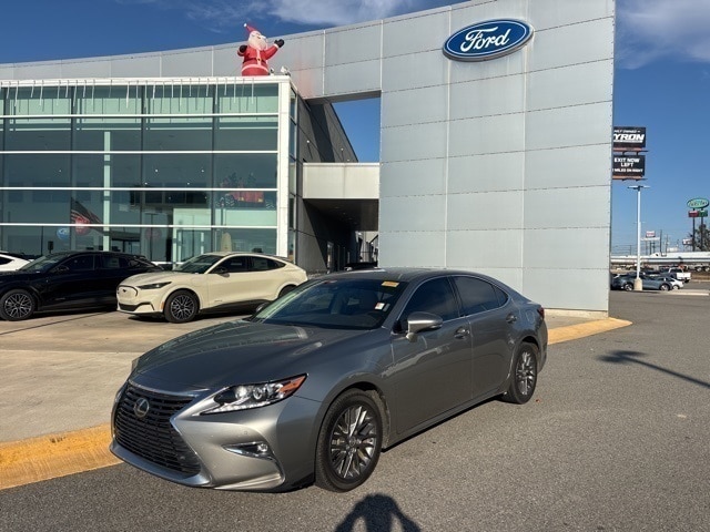 2018 Lexus ES 350's photo