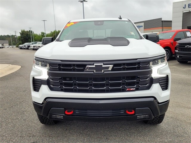 2024 Chevrolet Silverado 1500 LT Trail Boss photo 2
