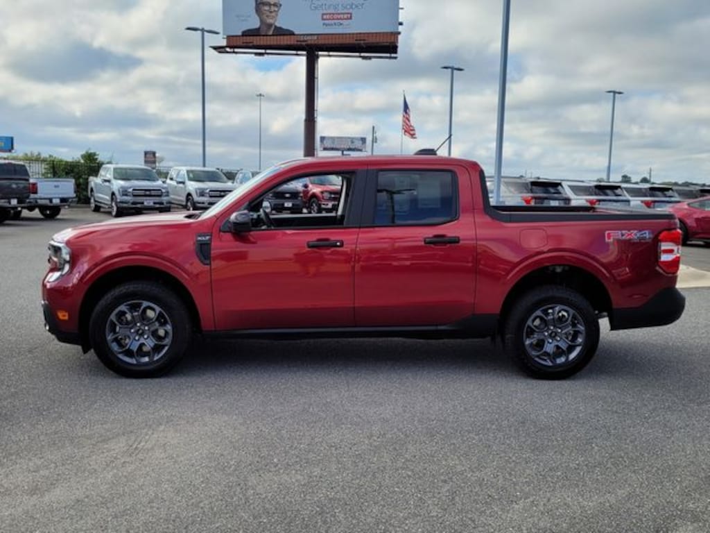 New 2025 Ford Maverick XLT Truck