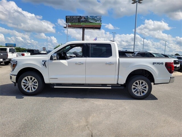 2025 Ford F-150 Lariat photo 4