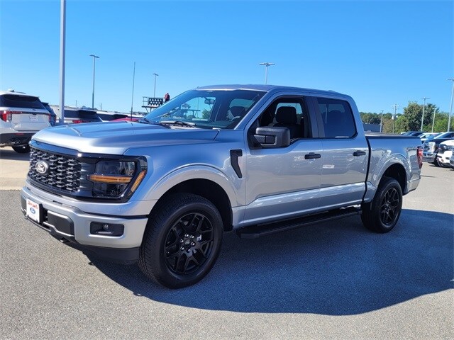 2025 Ford F-150 STX photo 3
