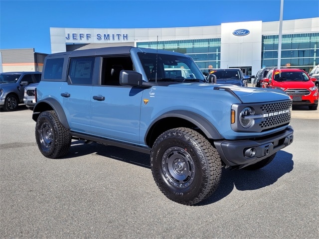 2025 Ford Bronco SUV 