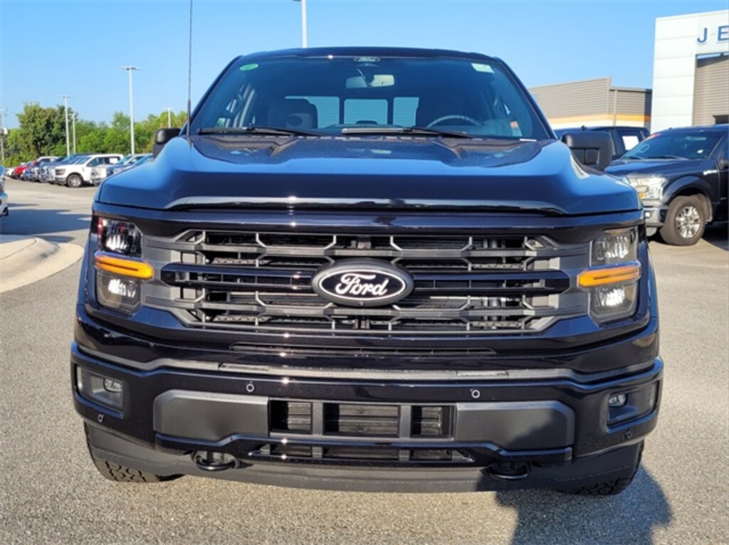 New 2025 Ford F-150 XLT Truck