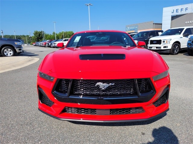 2025 Ford Mustang GT photo 2
