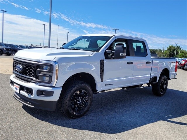 2026 Ford F-250 photo 3