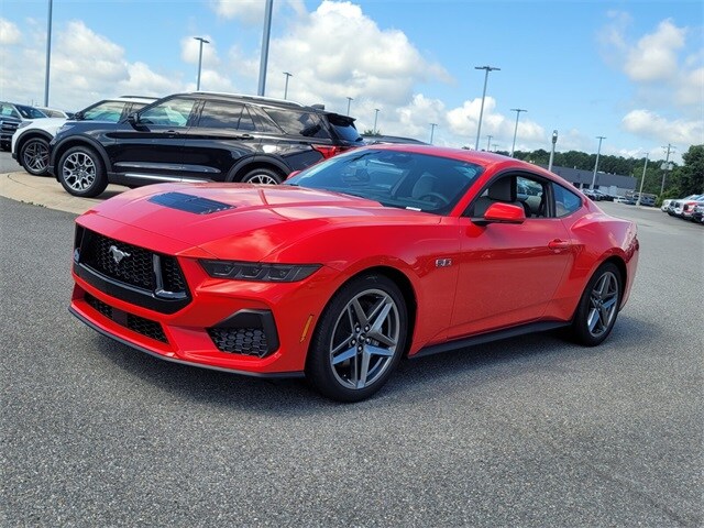 2025 Ford Mustang GT photo 3