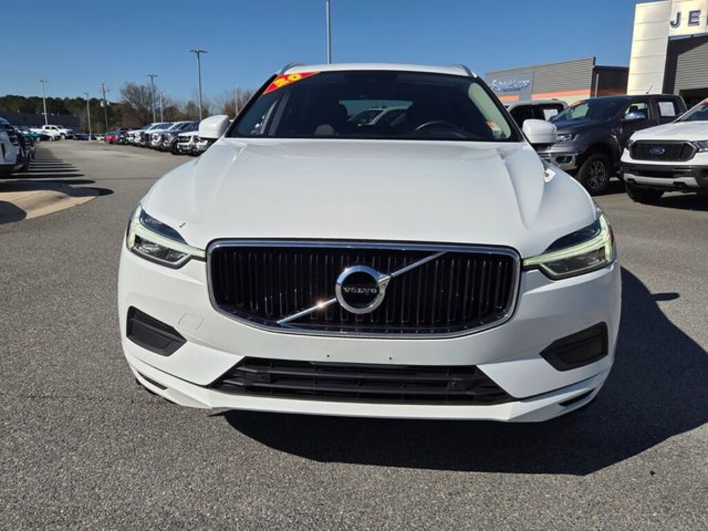 Used 2020 Volvo XC60 T5 Momentum SUV
