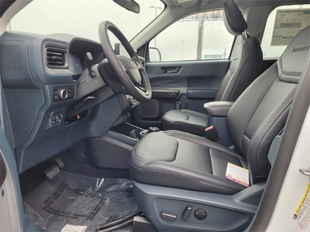 New 2025 Ford Maverick Lariat Truck