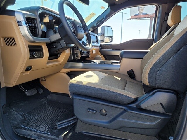 2026 Ford F-250 photo 4