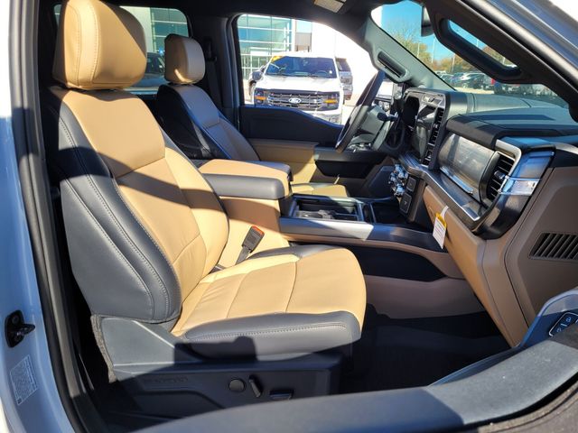 2026 Ford F-350 Super Duty Lariat - Photo 13