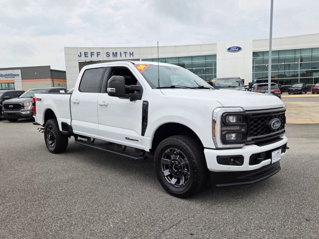 Used 2024 Ford F-250SD Lariat Truck