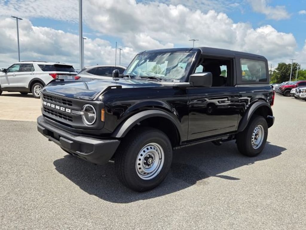 New 2026 Ford Bronco Base SUV