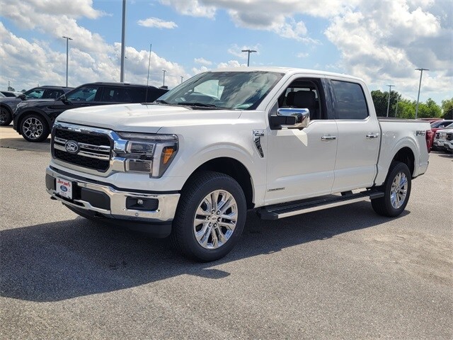 2025 Ford F-150 Lariat photo 3