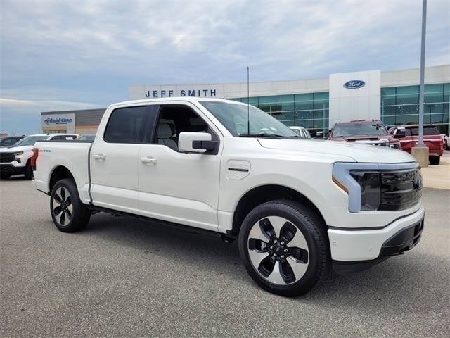2023 Ford F-150 Lightning Platinum's photo