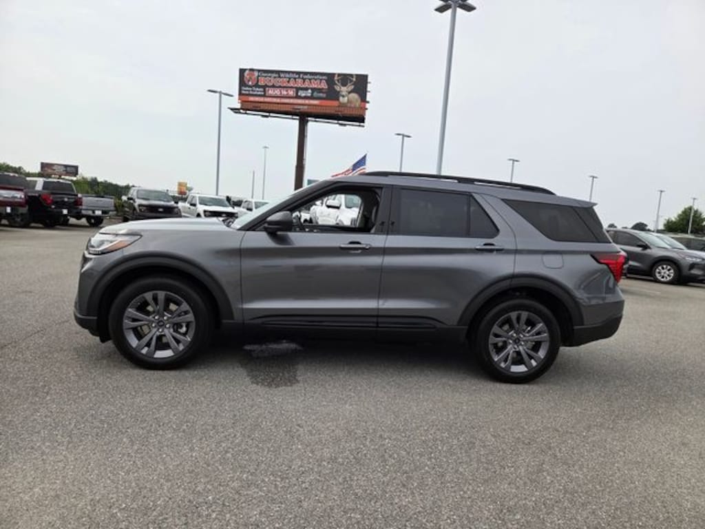 New 2026 Ford Explorer Active SUV