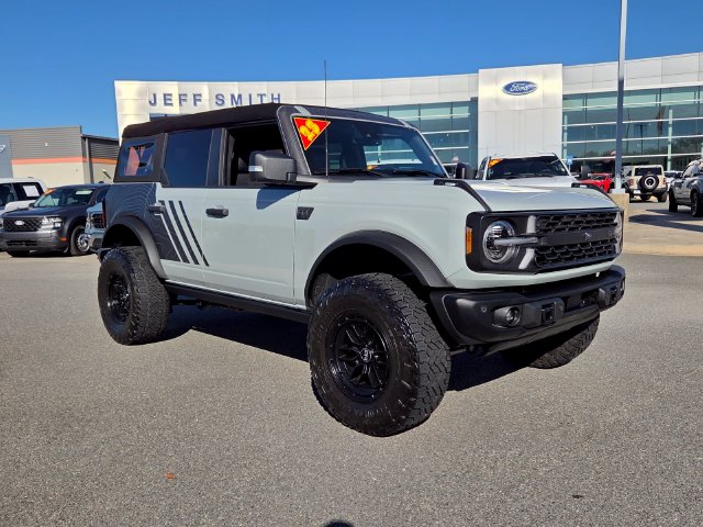 2023 Ford Bronco SUV 