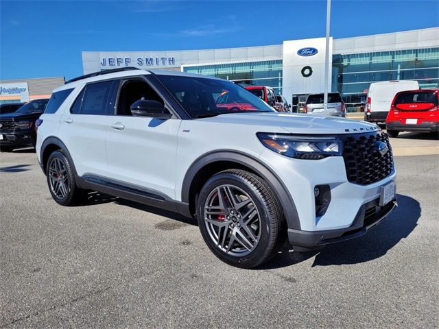2026 Ford Explorer ST-LINE's photo