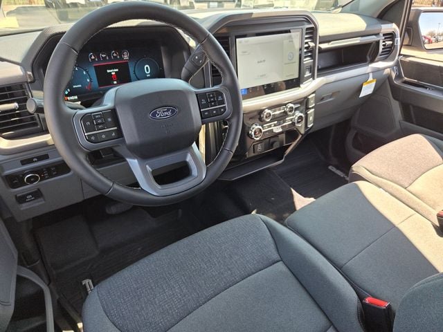 2025 Ford F-150 XLT - Photo 7