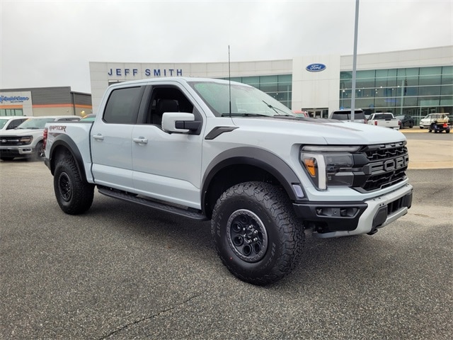 2025 Ford F-150 Raptor's photo