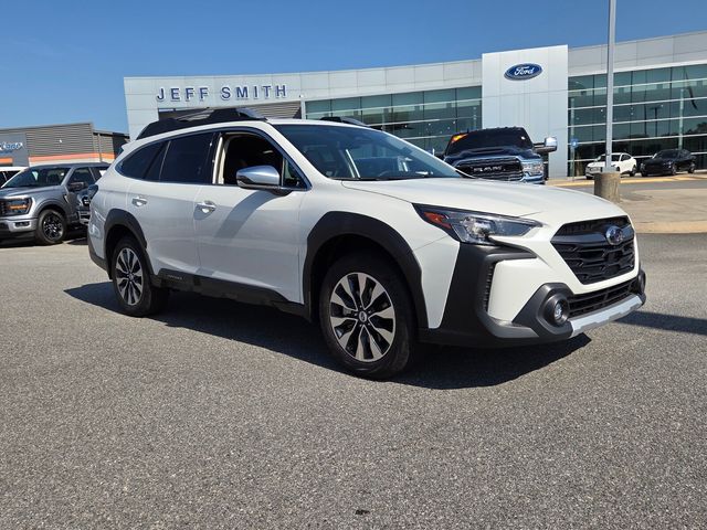 2024 Subaru Outback Touring's photo