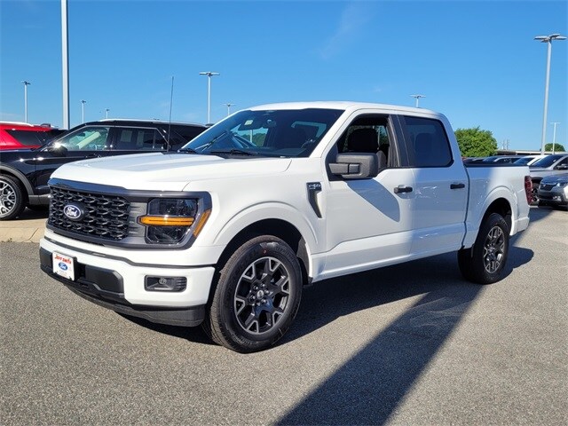 2025 Ford F-150 STX photo 3