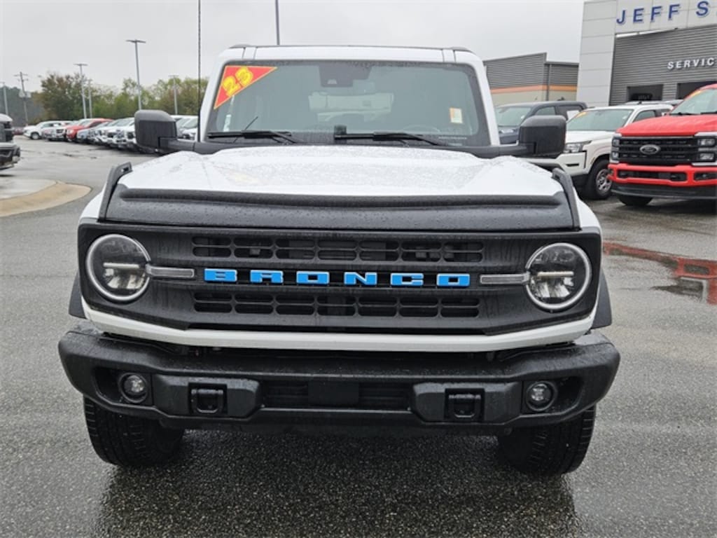 Used 2023 Ford Bronco Black Diamond SUV